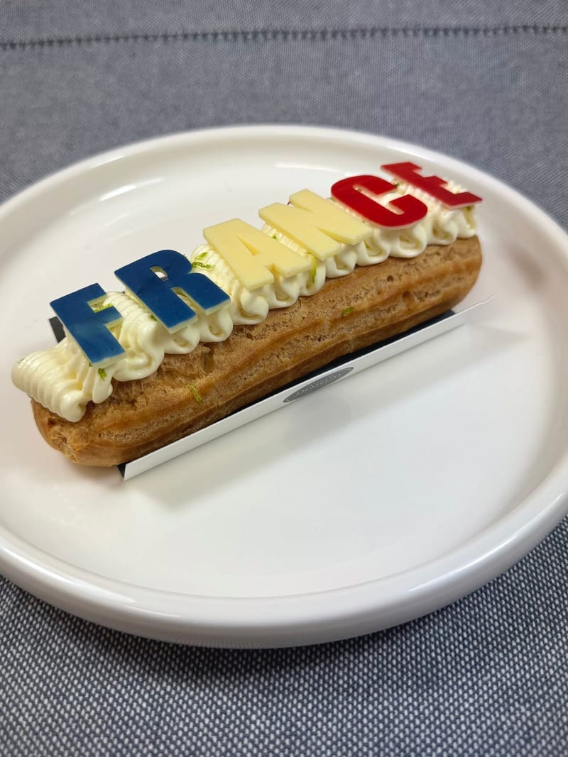 ECLAIR CHEESE CAKE FRANCE